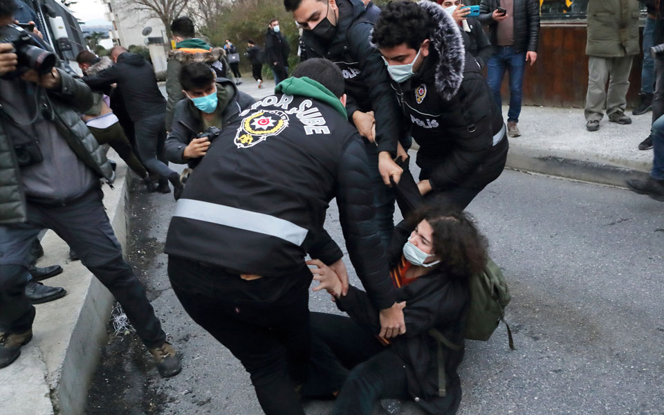 τουρκία-συνελήφθησαν-159-φοιτητές-561249145