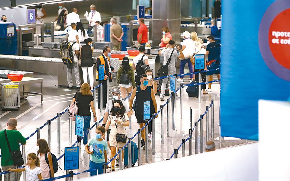 il-messaggerο-η-ελλάδα-ανοίγει-τις-πύλες-της-σε-561260707