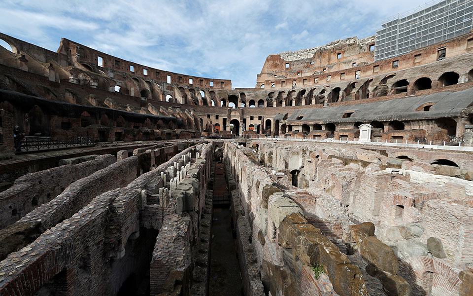 ιταλία-χαλάρωση-των-μέτρων-ανοίγει-561248497