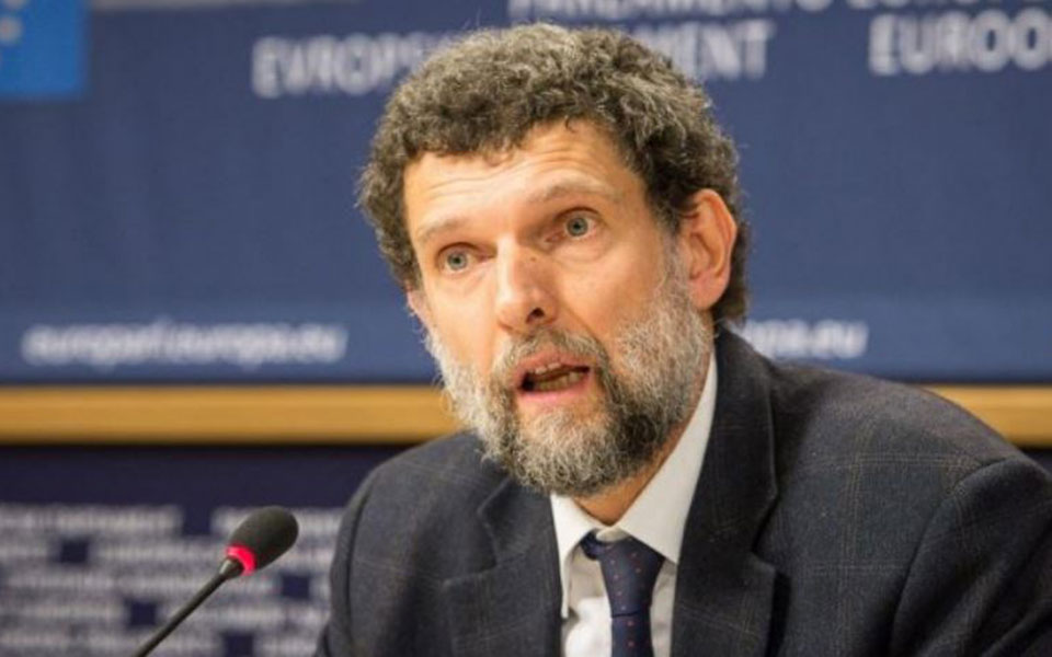 εντονη-όχληση-αγκυρας-για-το-αμερικαν-561260431