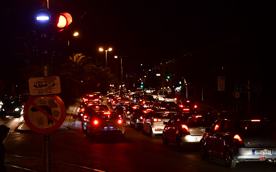 Lockdown: Ακόμη και 100% αυξημένη η κίνηση συγκριτικά με τον περσινό Μάρτιο-3