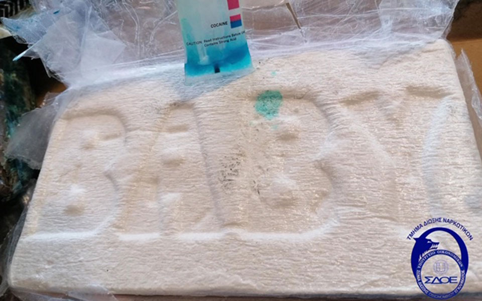 Τα κοντέινερ με μπανάνες έκρυβαν 34 κιλά κοκαΐνης-3