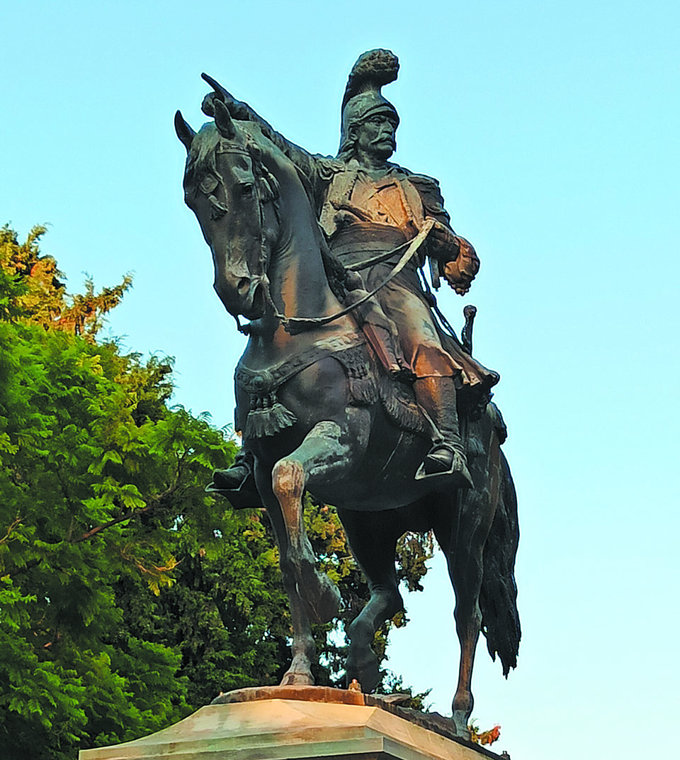 «Είχε βλέμμα ζωηρόν, κούτελο πλατύ…»-1