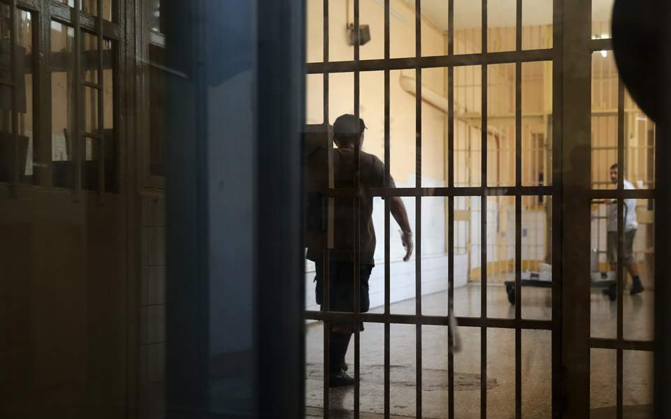 προσφυγή-κρατούμενου-με-σοβαρή-ασθέν-561253591