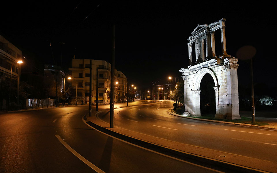 lockdown-στην-αττική-τι-κλείνει-τι-μένει-ανοι-561258259