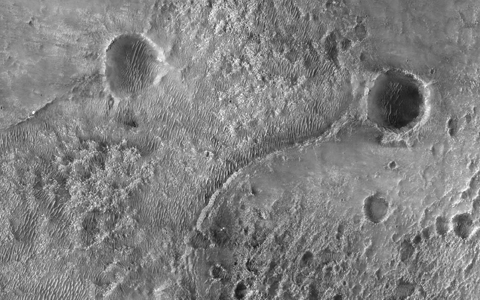 Νέες φωτογραφίες: O φακός του «Perseverance» στην επιφάνεια του Άρη-3