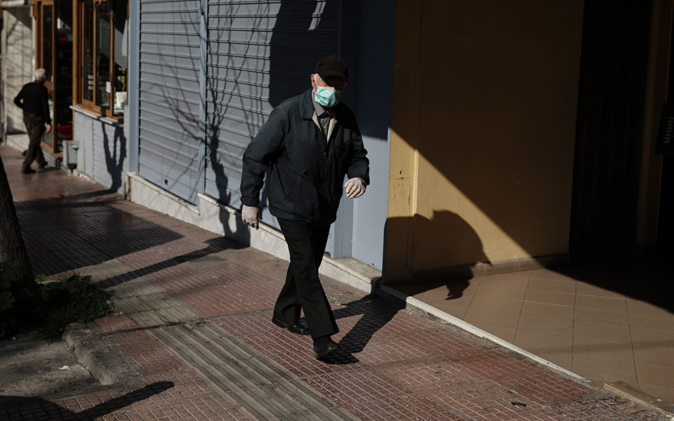 884 νέα κρούσματα της πανδημίας – 25 νέοι θάνατοι-1