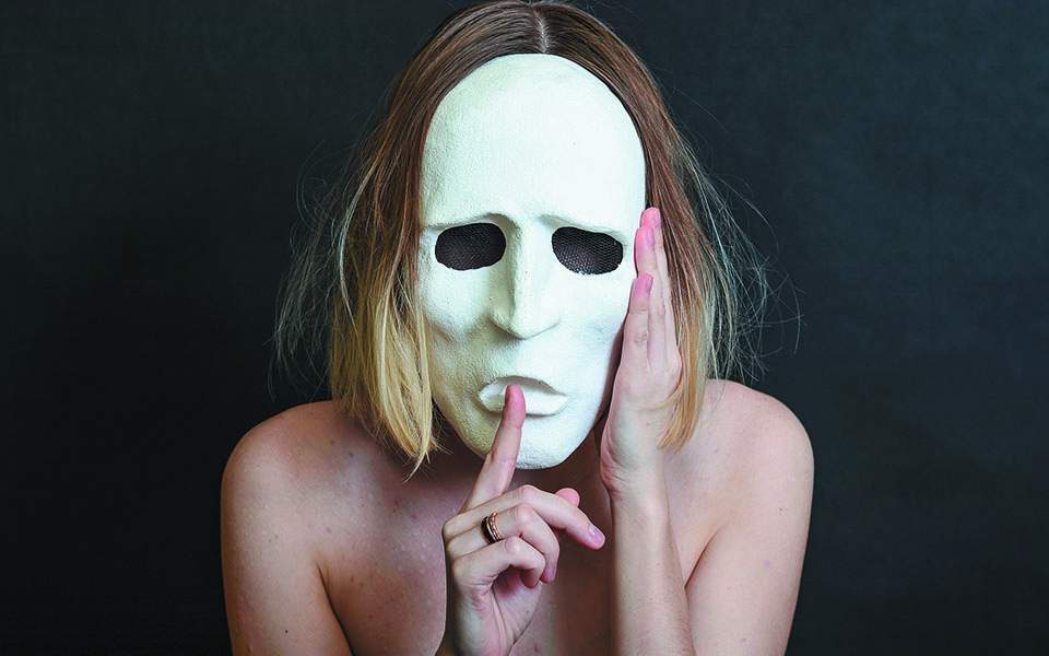 το-metoo-έφτασε-και-στην-ελλάδα-561255478