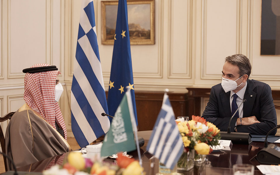 συνάντηση-μητσοτάκη-με-υπεξ-σ-αραβίας-561261019