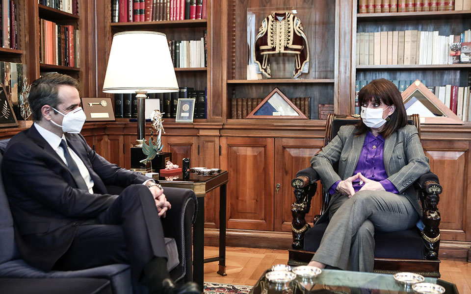 Λ. Μενδώνη: Ο Δημήτρης Λιγνάδης μάς εξαπάτησε-2