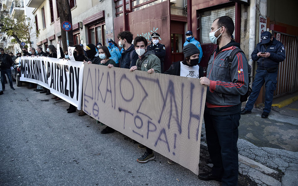 Συγκέντρωση ηθοποιών στο υπουργείο Πολιτισμού-1