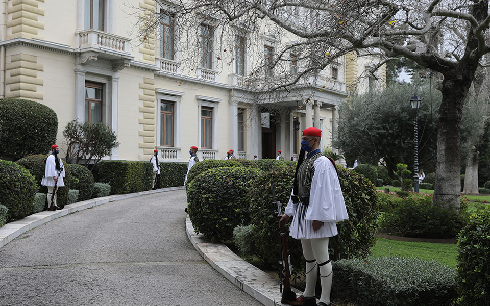 την-τετάρτη-η-παρασημοφόρηση-του-ι-τσο-561273757