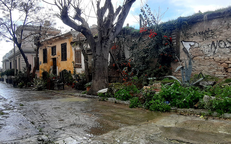 ισχυρές-βροχές-και-καταιγίδες-561249022