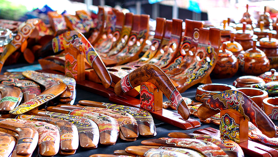 Μαντέψτε τι ψωνίζουν οι τουρίστες!-3