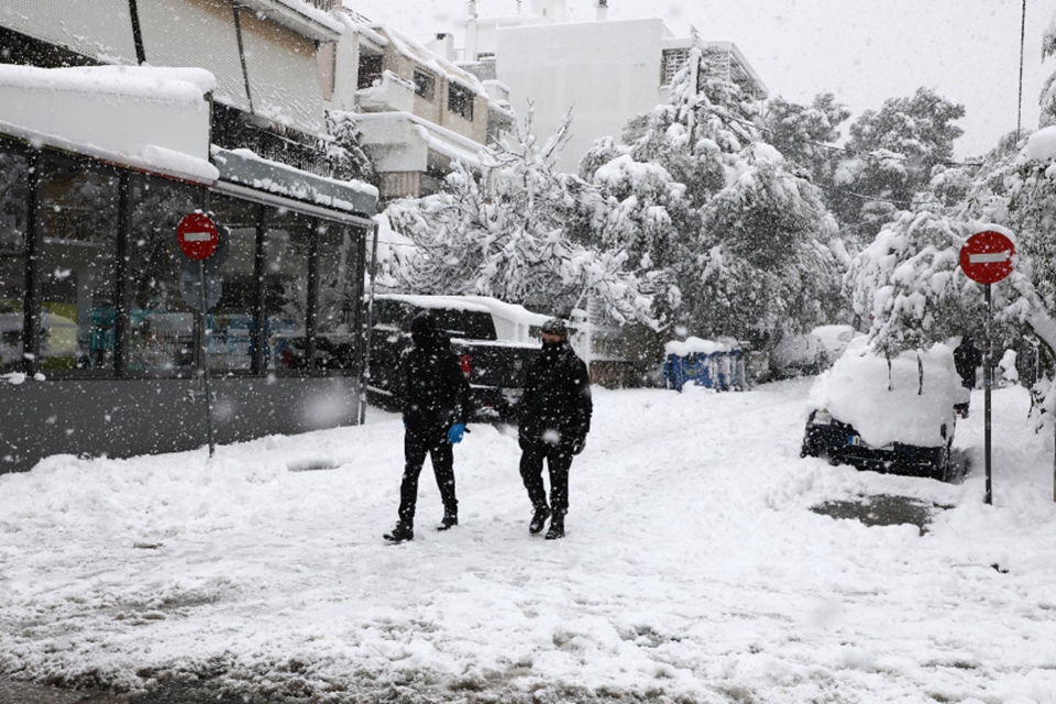 Μπλακ άουτ σε 29 περιοχές, στη μάχη και ο Στρατός-1