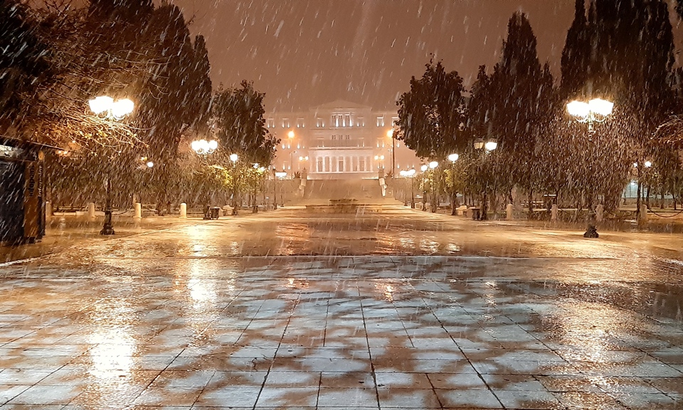 ολονύχτια-μάχη-για-αποκατάσταση-της-η-561266668