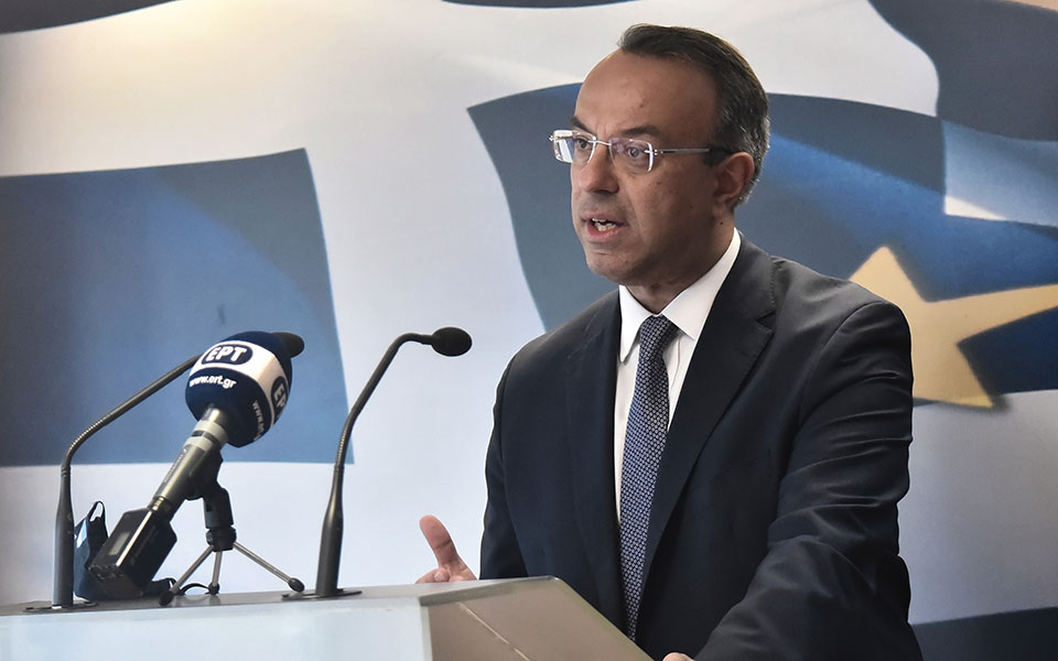 χ-σταϊκούρας-φως-στο-τούνελ-της-οικο-561274192