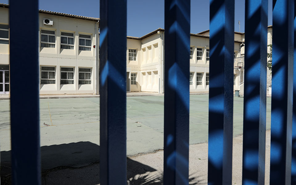 παράθυρο-για-παράταση-της-σχολικής-χρ-561261868