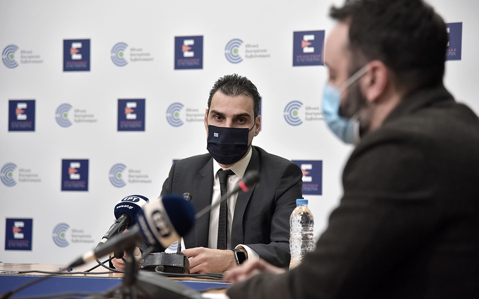 Εμβολιαστικό ρεκόρ ημέρας παρά την κακοκαιρία-1