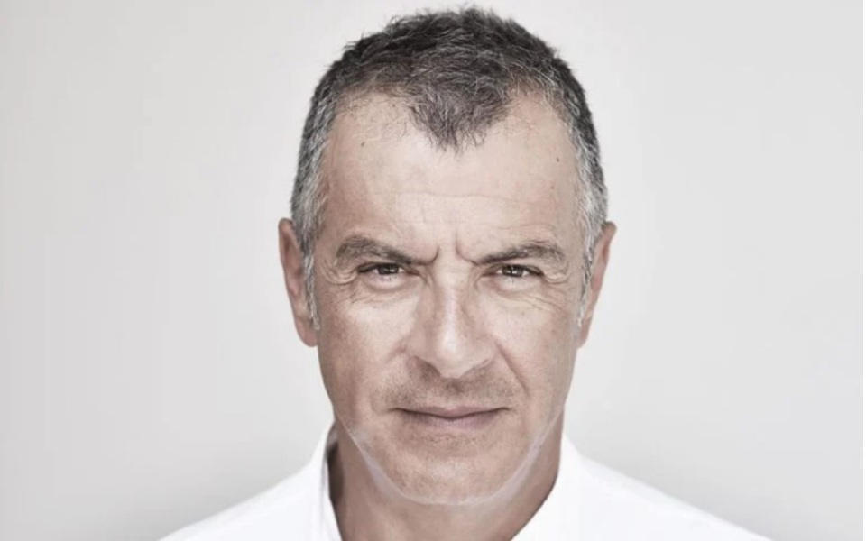 ποιος-ψεκάζει-και-τα-νοσοκομεία-μας-561253357