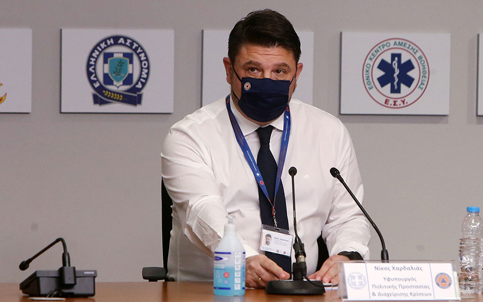 σκληρό-lockdown-σε-κάλυμνο-και-κορδελιό-εύοσμ-561270436