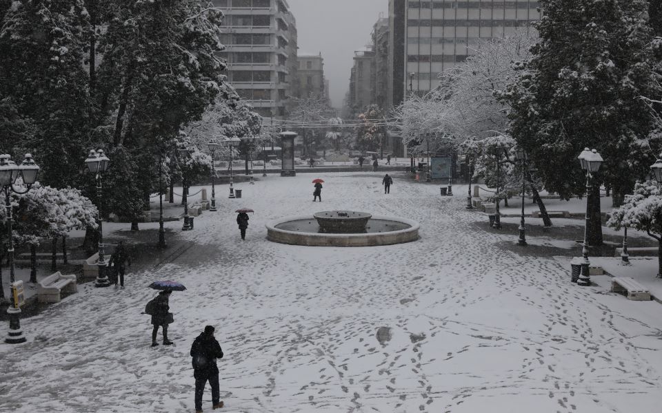 Οι Αθηναίοι ξύπνησαν σε «αλπικό» τοπίο-13
