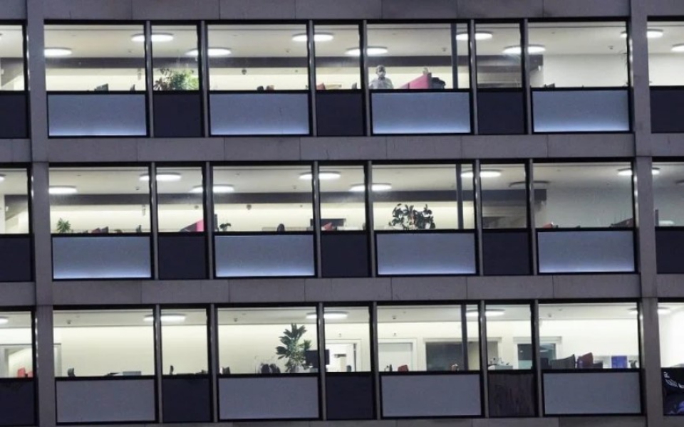 κόφτης-και-στις-αναστολές-561282496