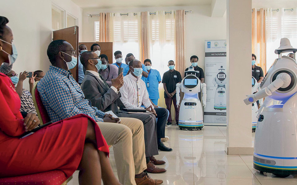 Ο γύρος του COVID σε 365 μέρες-4