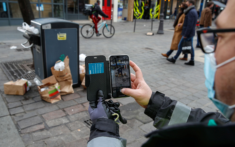 Σκουπίδια στο TikTok 