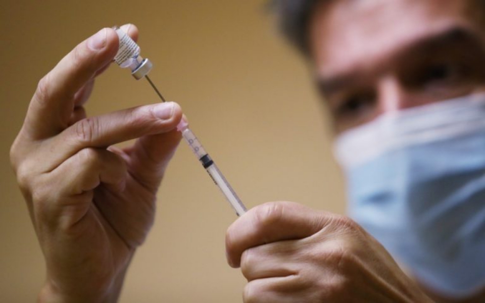 βερολίνο-tον-απρίλιο-στην-ε-ε-το-εμβόλι-561293968