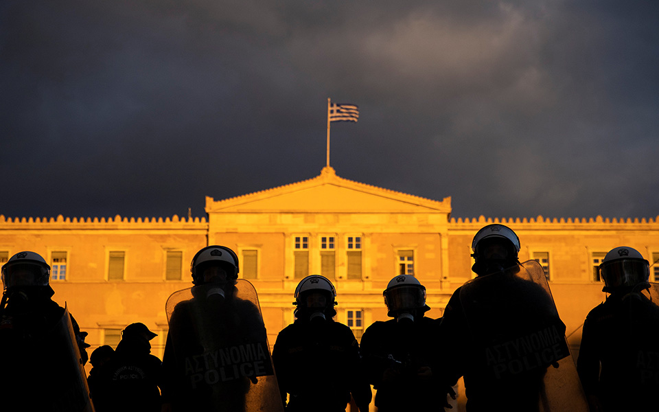 μ-χρυσοχοΐδης-623-συναθροίσεις-σε-52-ημέρε-561300253