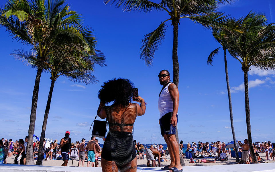 ΗΠΑ: Μια γεύση κανονικότητας αλλά υπό τη συνεχή απειλή του ιού (εικόνες)-3