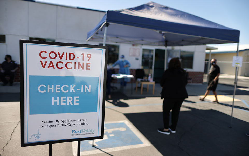 ft-βοήθεια-στις-ηπα-αναζητεί-η-ε-ε-για-να-561286867