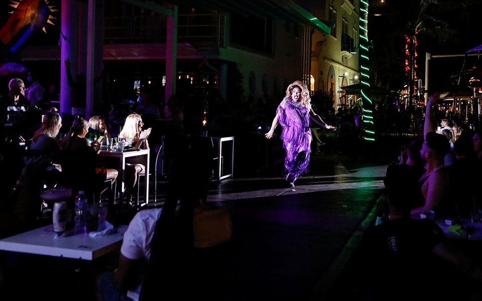 ΗΠΑ: Μια γεύση κανονικότητας αλλά υπό τη συνεχή απειλή του ιού (εικόνες)-12