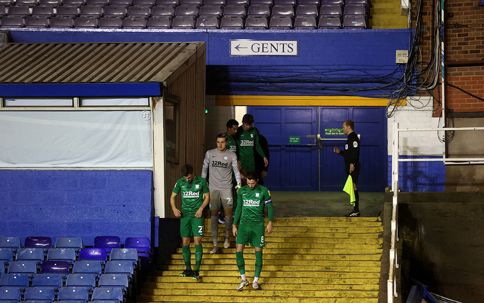 Τα άδεια γήπεδα στη Βρετανία περιμένουν την επιστροφή των φιλάθλων (εικόνες)-3