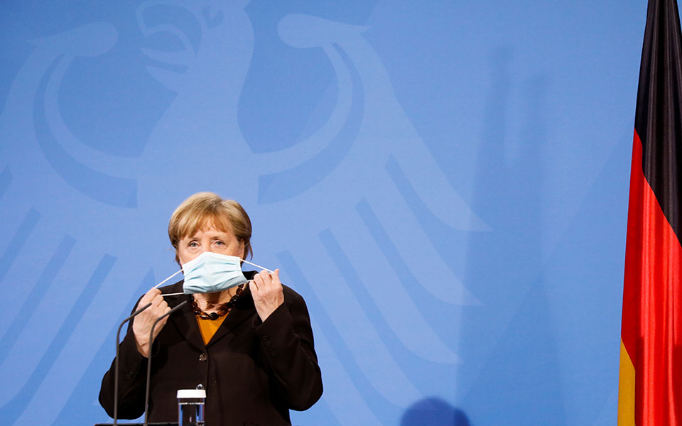 h-αγκελα-μέρκελ-ανακοίνωσε-τους-περιορ-561312247