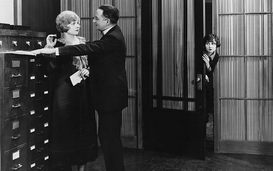 θα-σπάσει-η-σιωπή-561310405