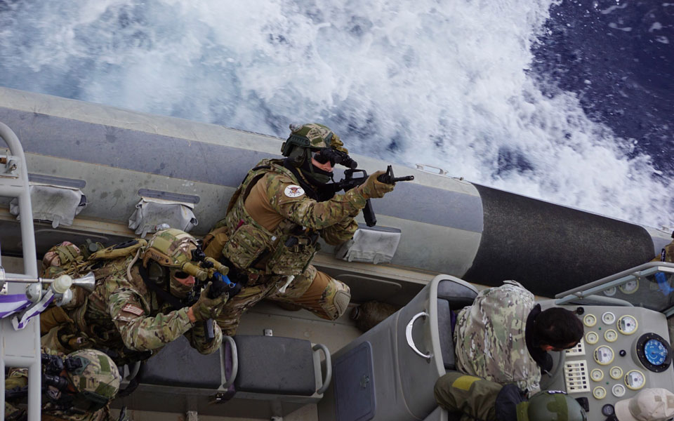 Τριμερής συνεκπαίδευση δυνάμεων Ελλάδας – Κύπρου – ΗΠΑ στη Σούδα (εικόνες)-5