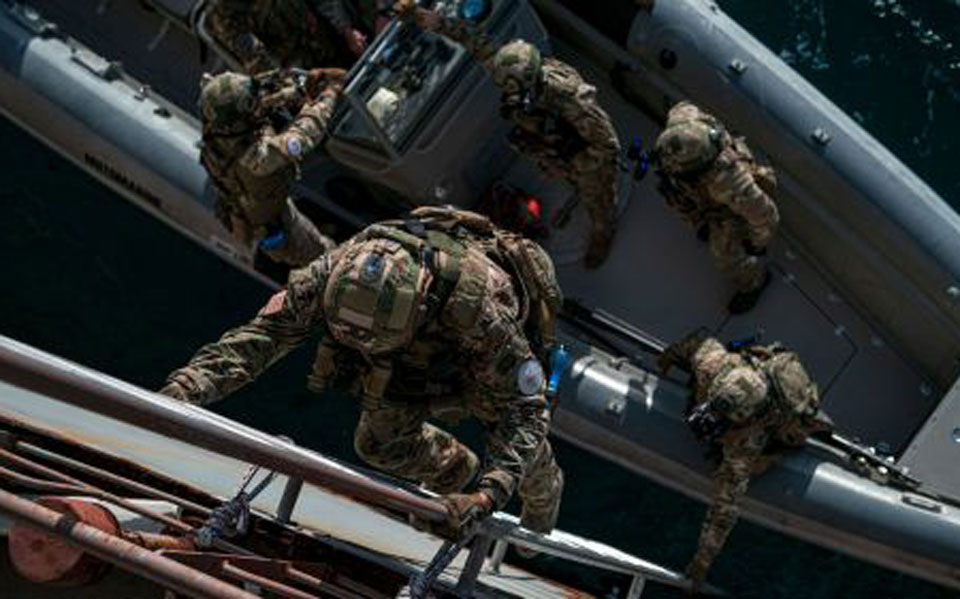 Τριμερής συνεκπαίδευση δυνάμεων Ελλάδας – Κύπρου – ΗΠΑ στη Σούδα (εικόνες)-1