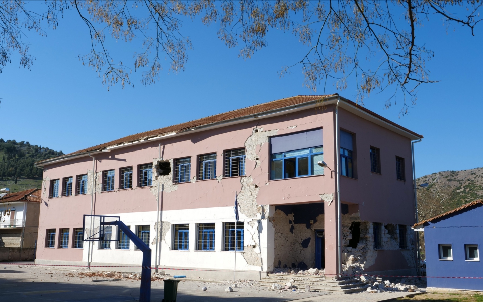 θεσσαλία-νέες-ρωγμές-σε-σπίτια-από-τον-561294133