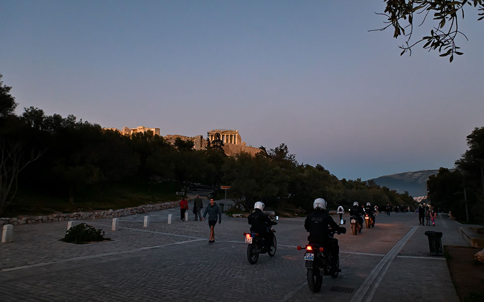 δυσοίωνη-εκτίμηση-για-3-000-κρούσματα-την-561287668