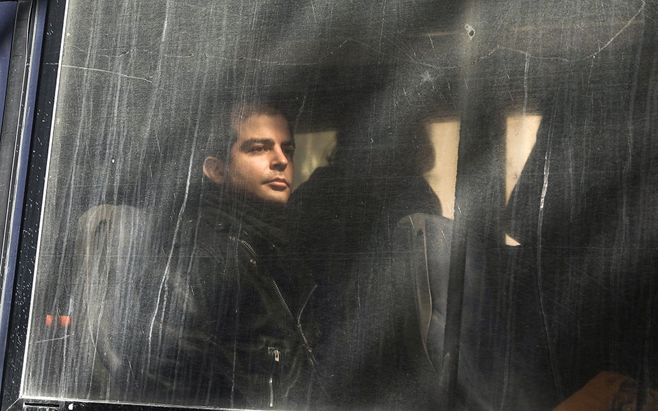 επεισόδια-στο-σύνταγμα-προσήχθη-ο-ε-561287116