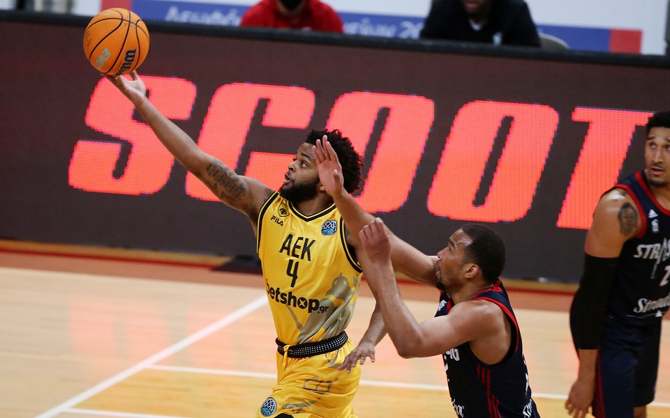 οι-απουσίες-λύγισαν-την-αεκ-στη-γαλλία-561304984