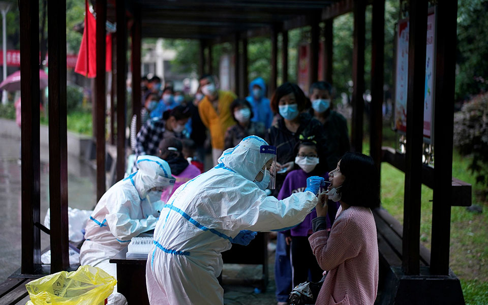 εκθεση-που-από-τη-νυχτερίδα-στον-άνθρω-561310315