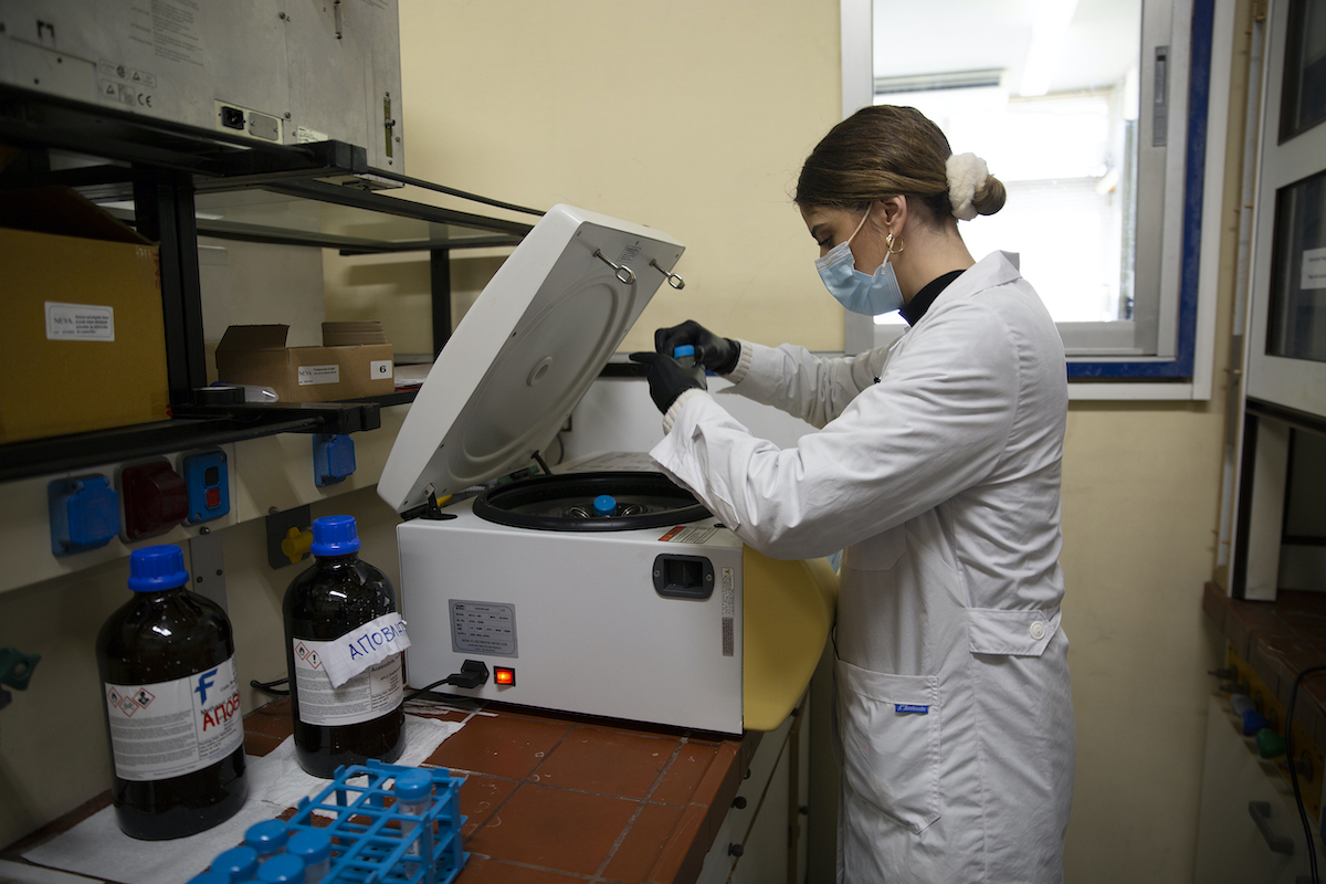 Ο μικρόκοσμος των λυμάτων και οι εξάρσεις του ιού-4