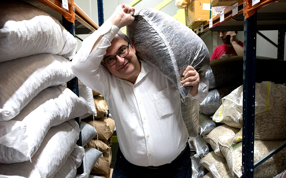 όσα-ξέρει-ο-χαρίλαος-561306040