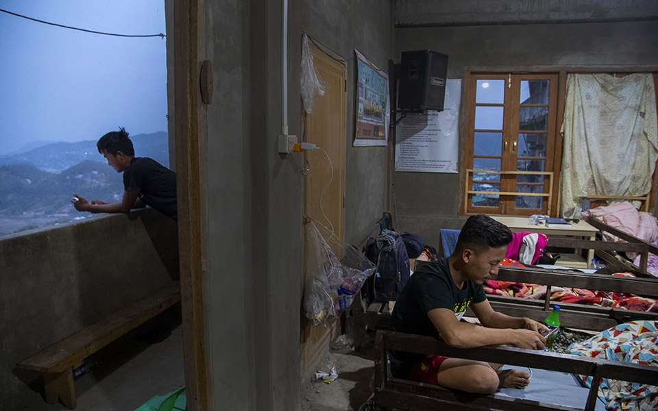 Οι «αντιφρονούντες» αστυνομικοί της Μιανμάρ-11