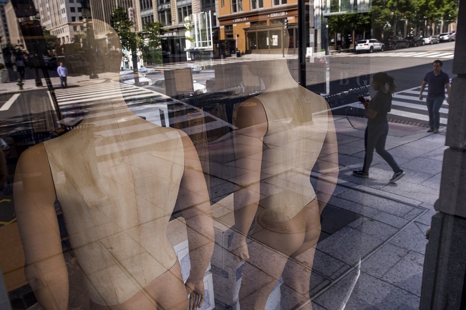 το-λιανεμπόριο-χάνει-τις-29-μαρτίου-561303859