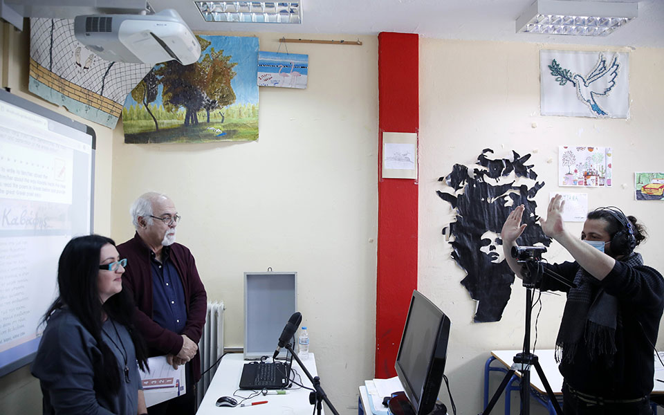 Η πρόκληση της τηλεκπαίδευσης στις φυλακές Αυλώνα (εικόνες)-9