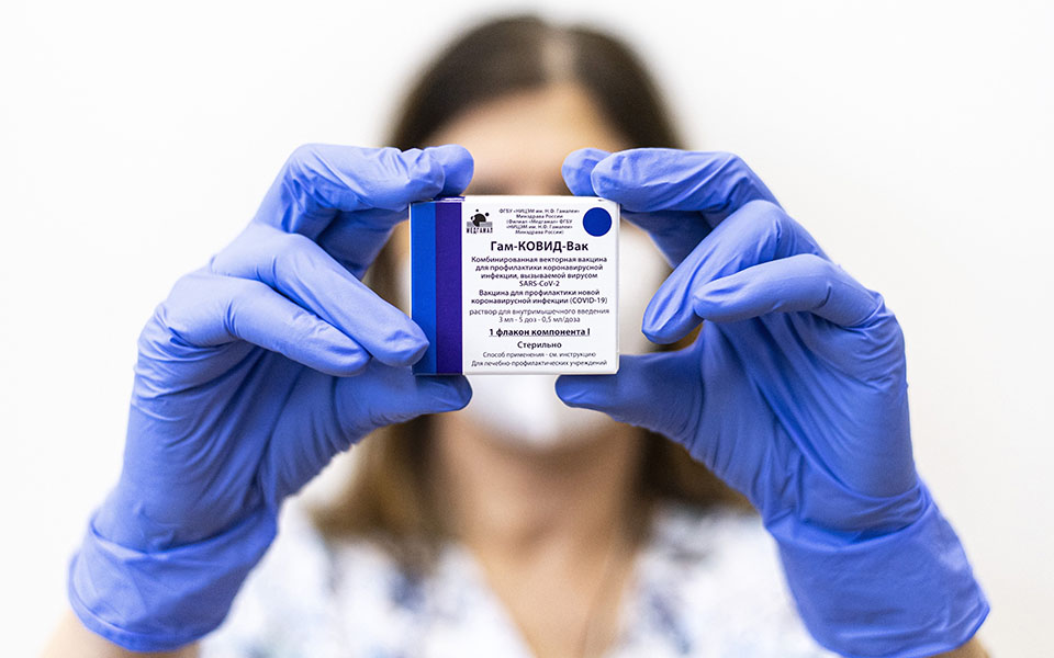 ο-ema-ξεκίνησε-την-αξιολόγηση-του-sputnik-v-561284074